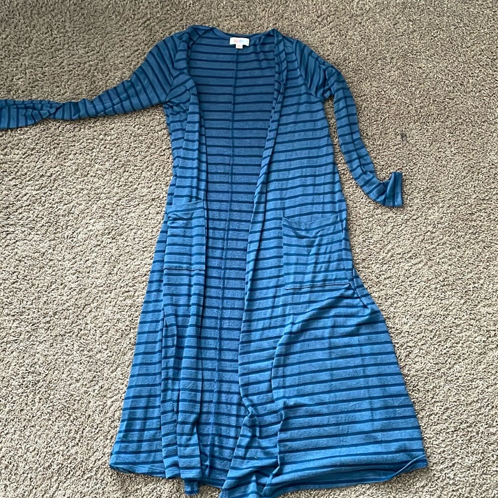 Long sleeve Lularoe coverup